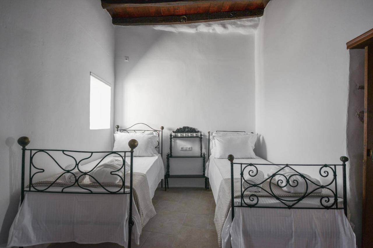 Castrum Traditional Sunset Suites Plaka  ภายนอก รูปภาพ