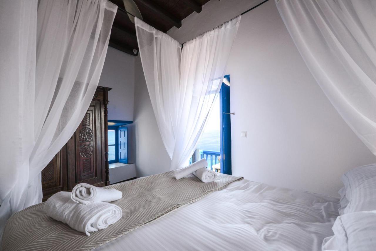 Castrum Traditional Sunset Suites Plaka  ภายนอก รูปภาพ