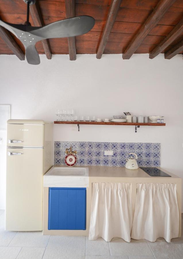 Castrum Traditional Sunset Suites Plaka  ภายนอก รูปภาพ