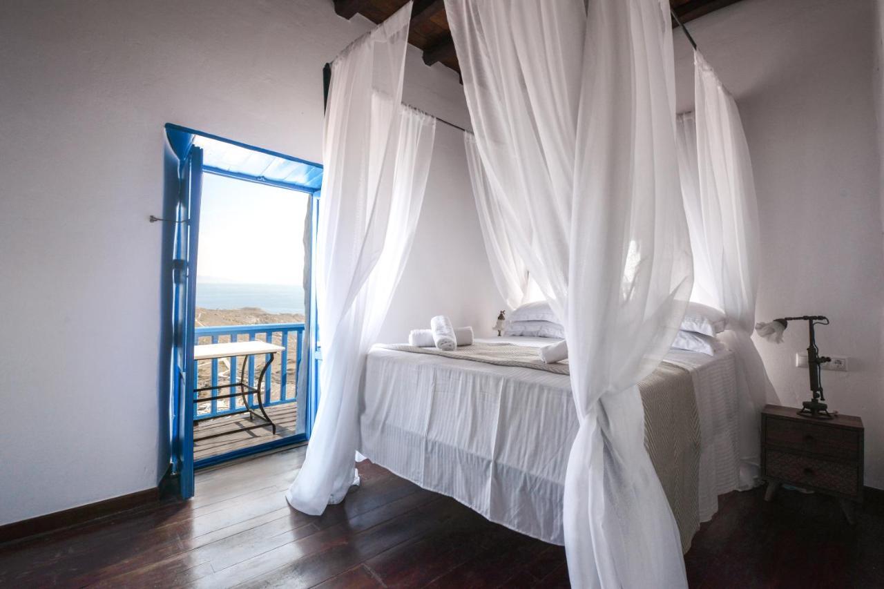 Castrum Traditional Sunset Suites Plaka  ภายนอก รูปภาพ