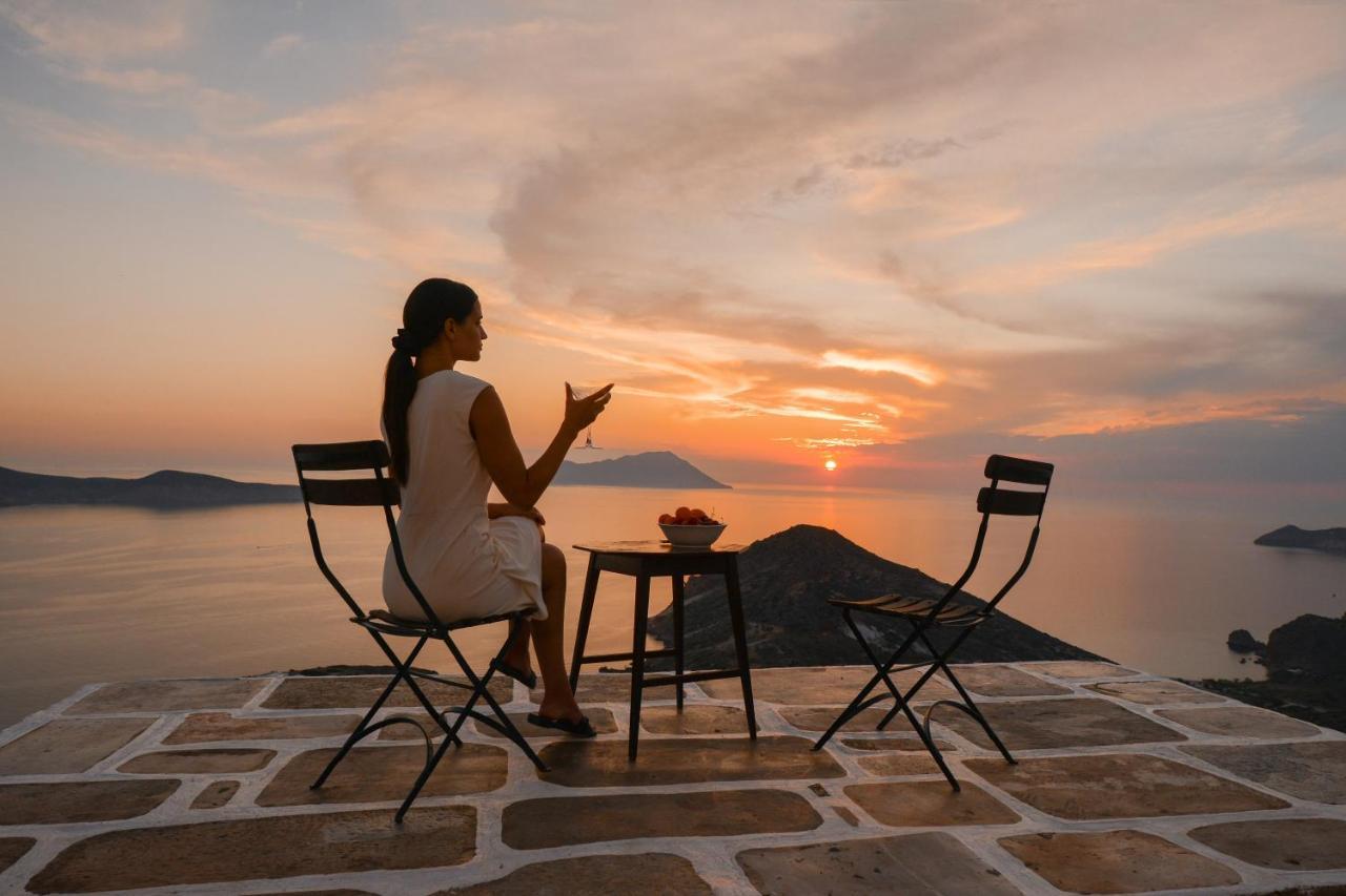 Castrum Traditional Sunset Suites Plaka  ภายนอก รูปภาพ