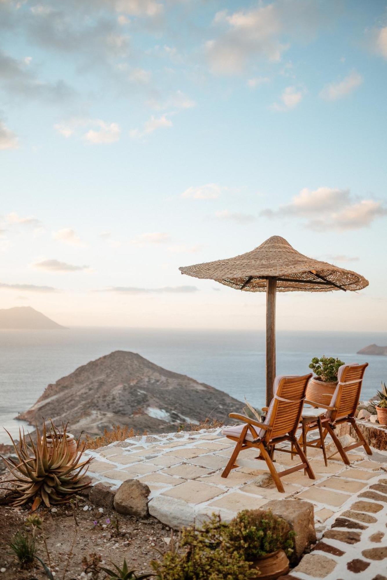 Castrum Traditional Sunset Suites Plaka  ภายนอก รูปภาพ